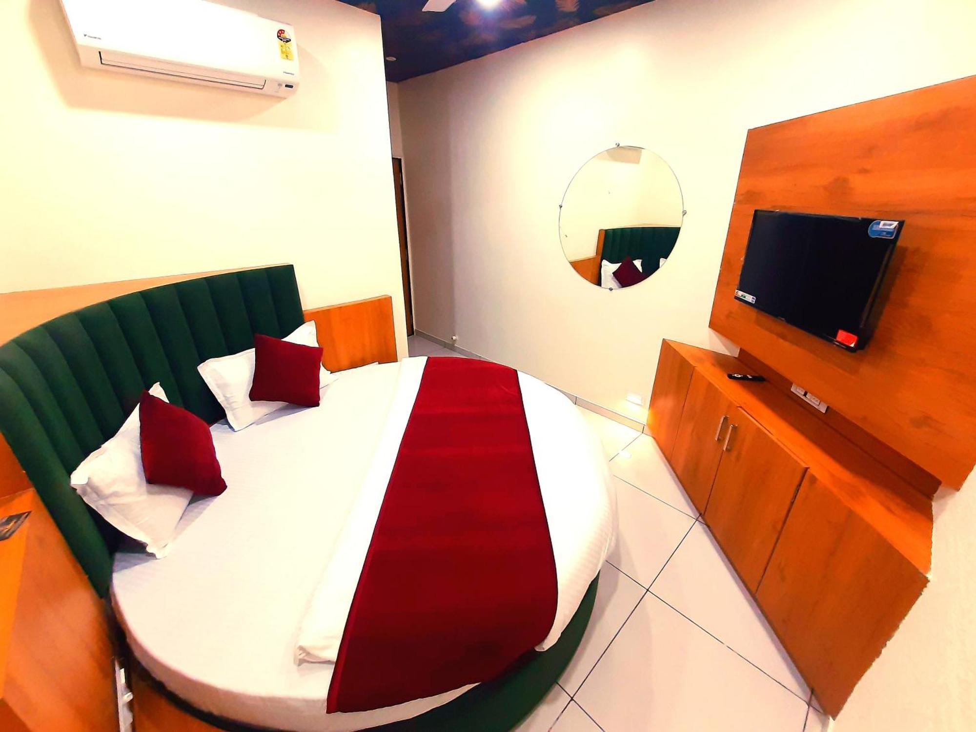 Hotel Suncity Ahmedabad Exterior foto