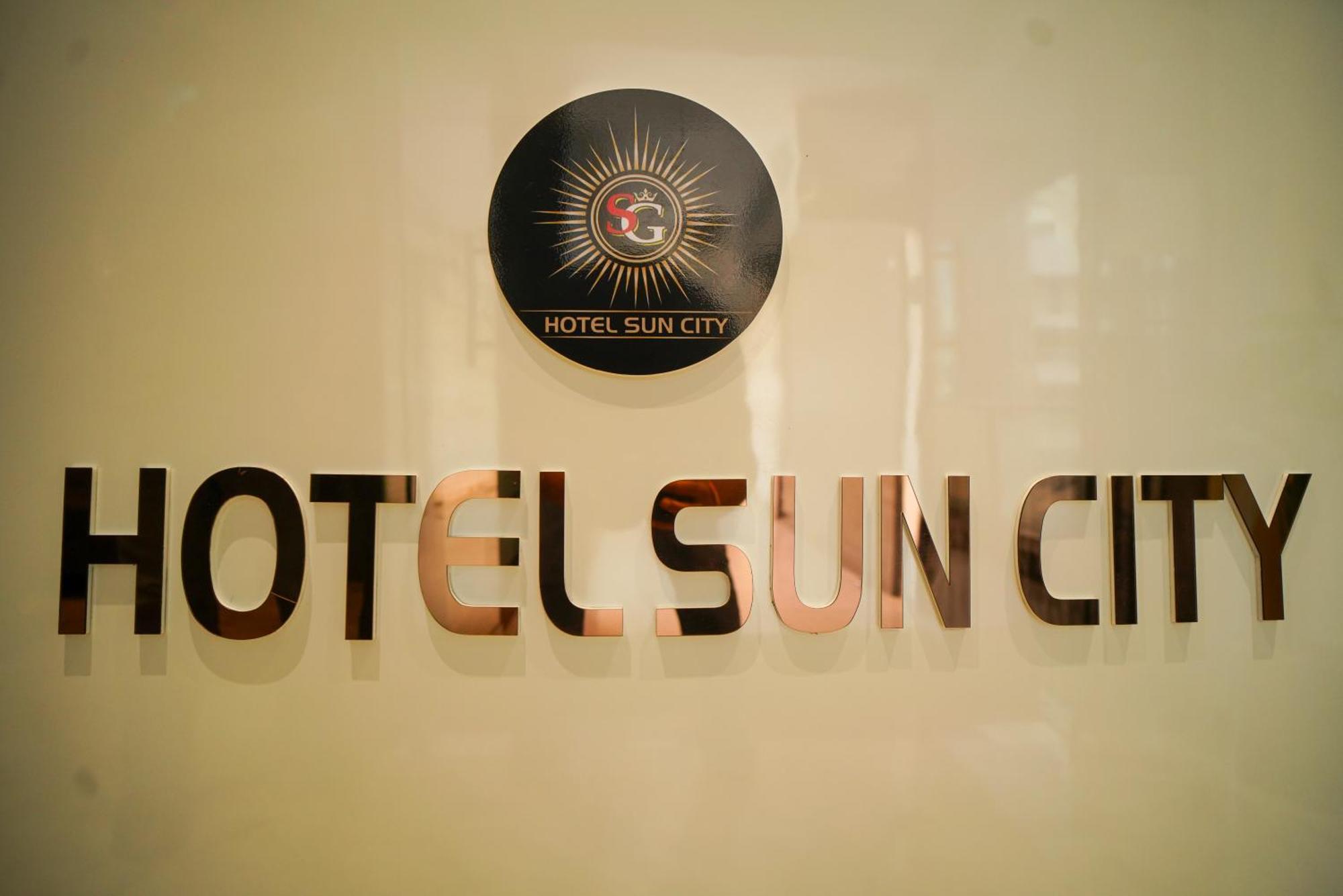 Hotel Suncity Ahmedabad Exterior foto